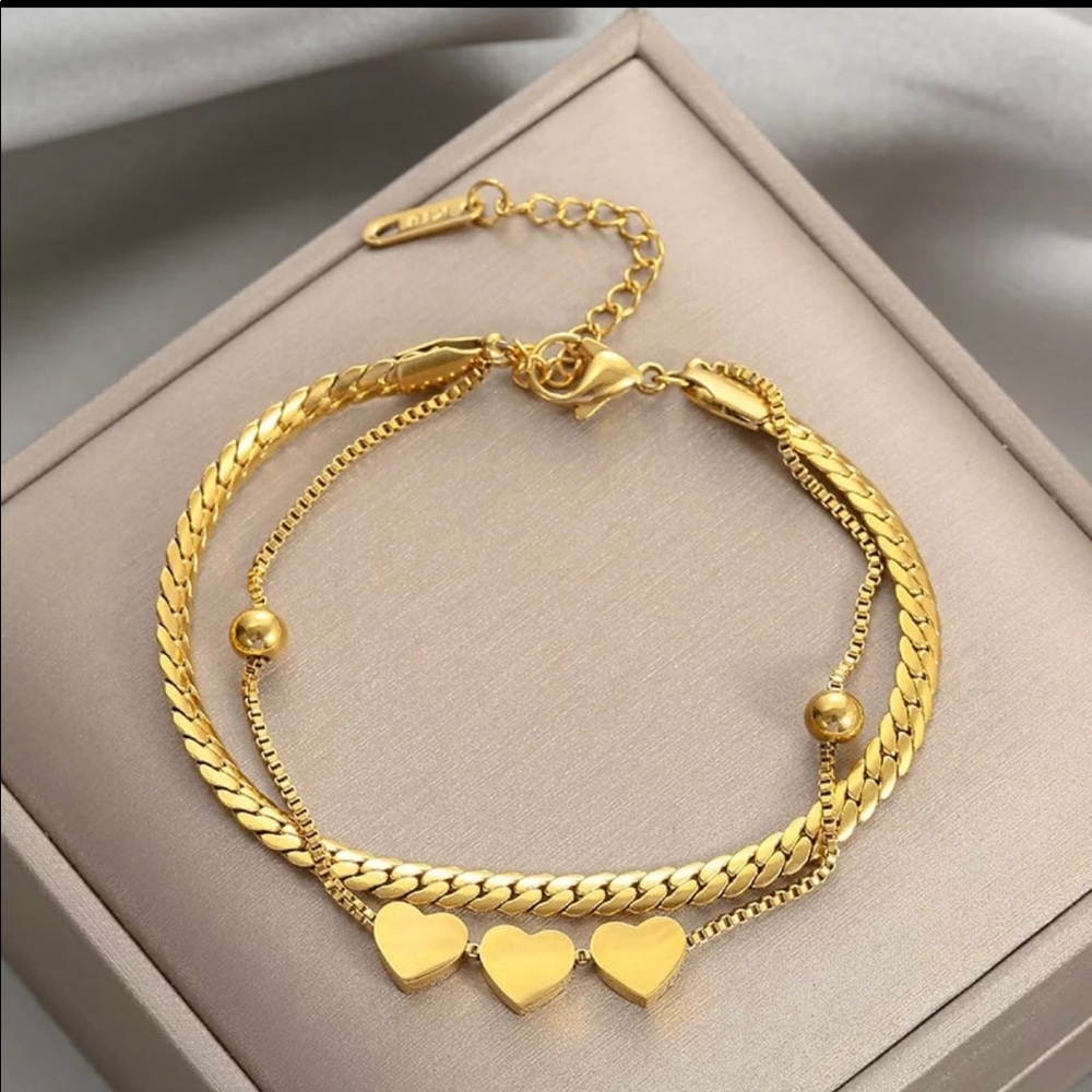 2/$30 Gold 2 layer bracelet with hearts